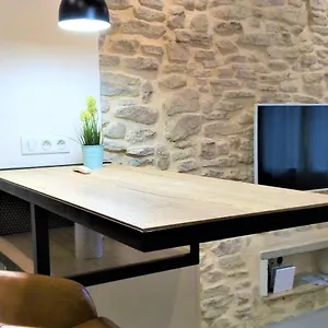 Appartamento Le Petit Studio - 15 M2 - Centre - Sorgue à 50 M, LʼIsle-sur-la-Sorgue